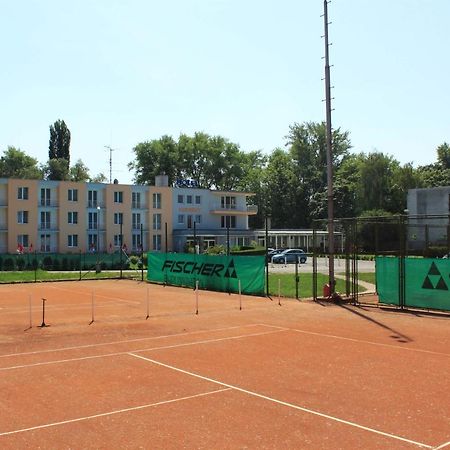 Hotel Korekt Banka Екстер'єр фото