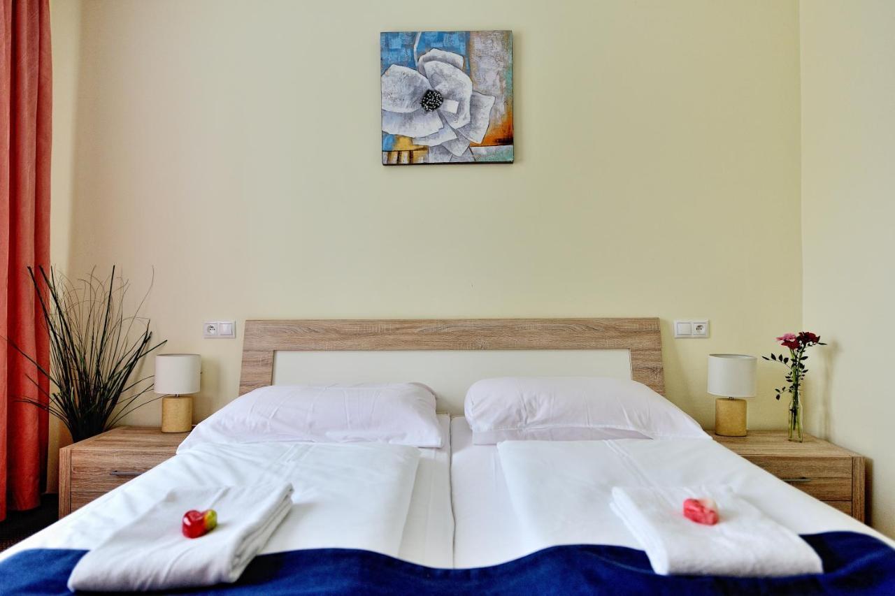 Hotel Korekt П'єштяни Екстер'єр фото