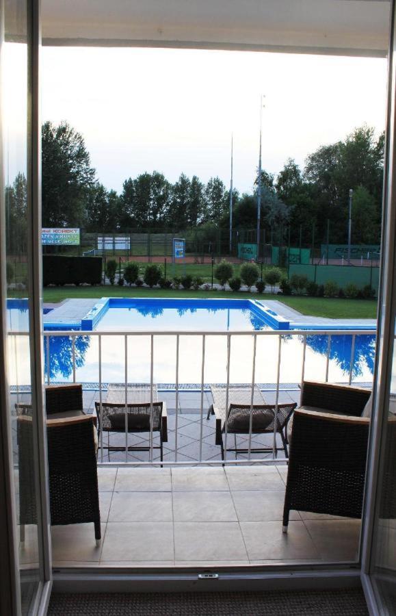 Hotel Korekt П'єштяни Екстер'єр фото