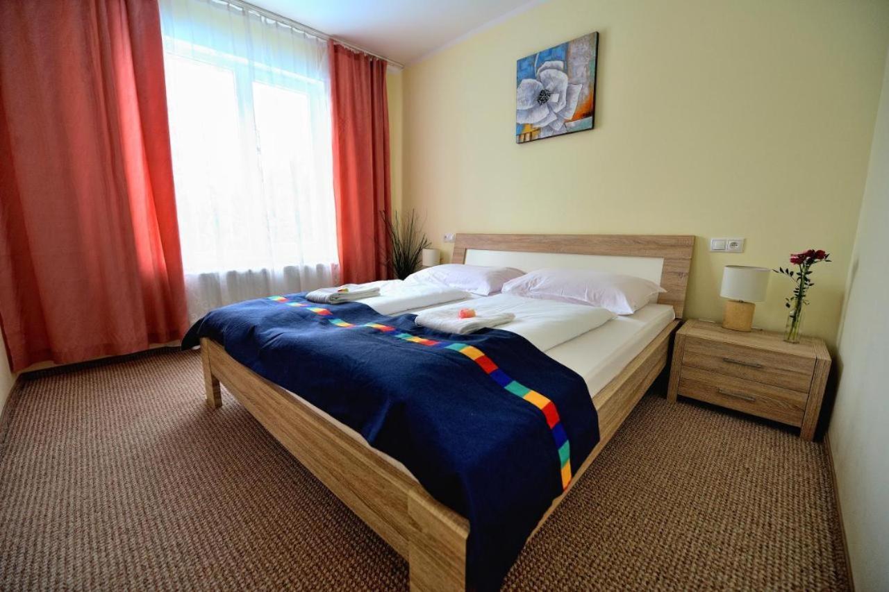 Hotel Korekt П'єштяни Екстер'єр фото